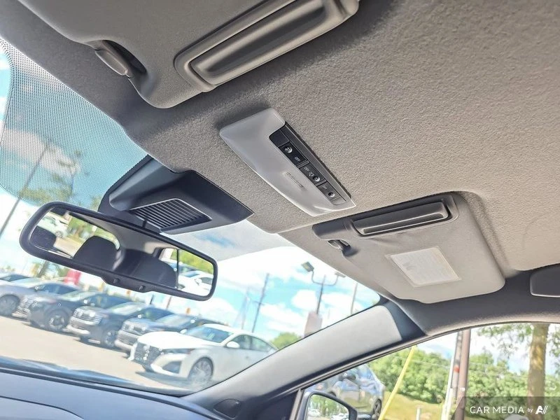 2024 Nissan Kicks - Image 14 of 19