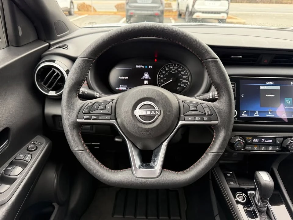 2024 Nissan Kicks - Image 12 of 18