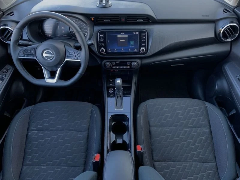 2024 Nissan Kicks - Image 9 of 20