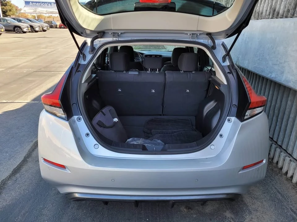 2024 Nissan Leaf - Image 6 of 16