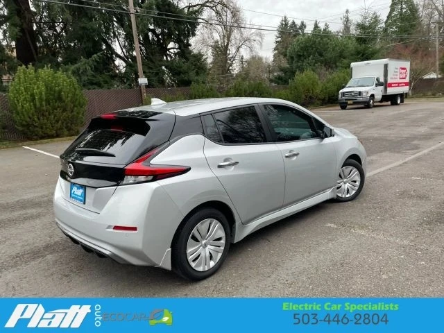 2024 Nissan Leaf - Image 11 of 12