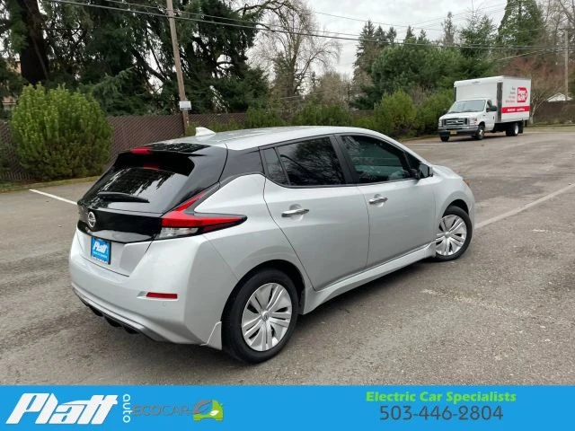 2024 Nissan Leaf - Image 11 of 12