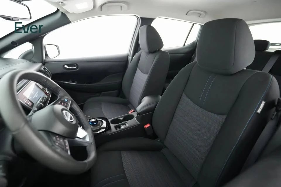 2024 Nissan Leaf - Image 7 of 20