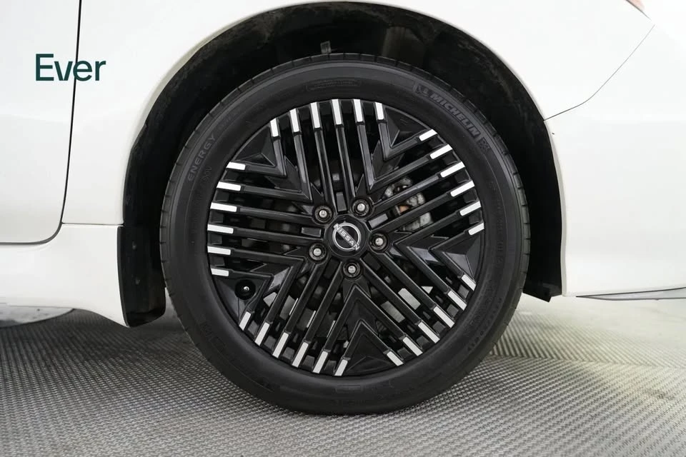2024 Nissan Leaf - Image 20 of 20
