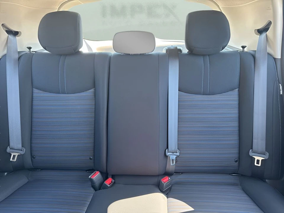 2024 Nissan Leaf - Image 11 of 21
