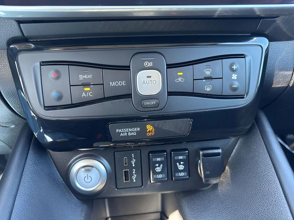 2024 Nissan Leaf - Image 18 of 21
