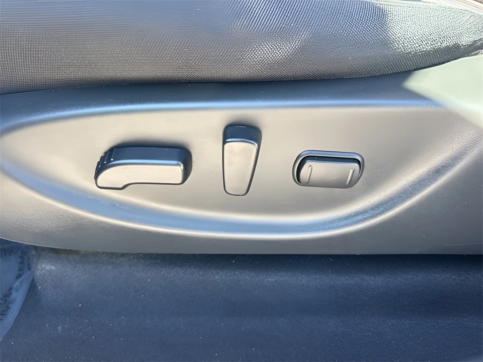 2024 Nissan Leaf - Image 10 of 12