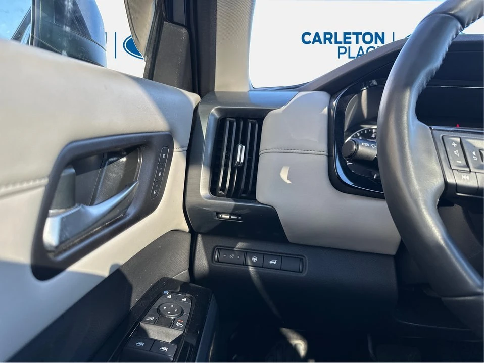 2024 Nissan Pathfinder 5th Gen - Image 18 of 18