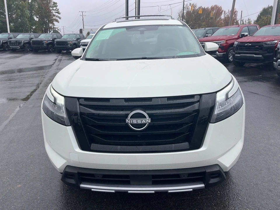 2024 Nissan Pathfinder 5th Gen - Image 8 of 12