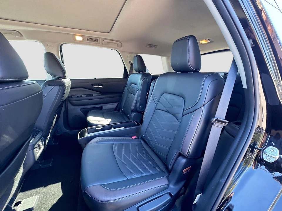 2024 Nissan Pathfinder 5th Gen - Image 11 of 16