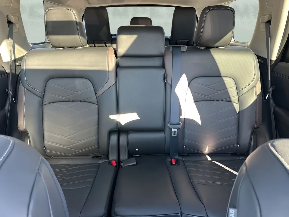 2024 Nissan Pathfinder 5th Gen - Image 13 of 21