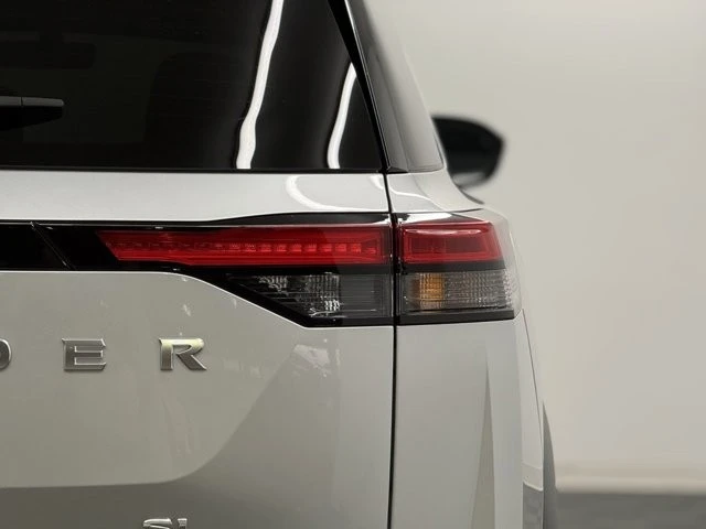2024 Nissan Pathfinder 5th Gen - Image 7 of 12