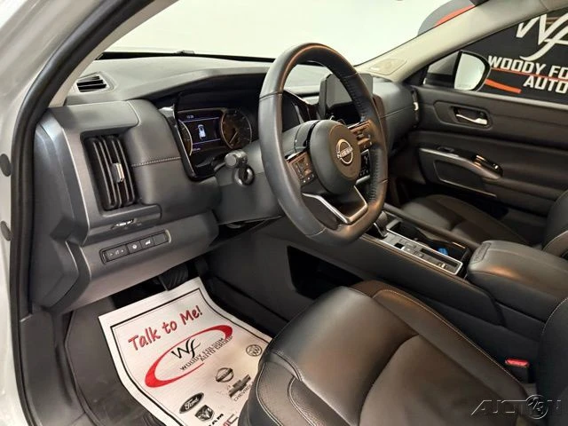 2024 Nissan Pathfinder 5th Gen - Image 13 of 21