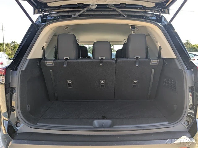 2024 Nissan Pathfinder 5th Gen - Image 14 of 21