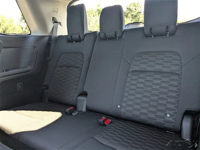2024 Nissan Pathfinder 5th Gen - Image 16 of 21