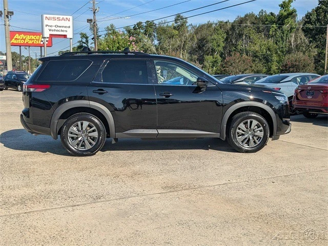2024 Nissan Pathfinder 5th Gen - Image 3 of 21