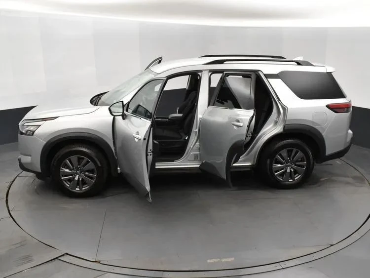 2024 Nissan Pathfinder 5th Gen - Image 7 of 12
