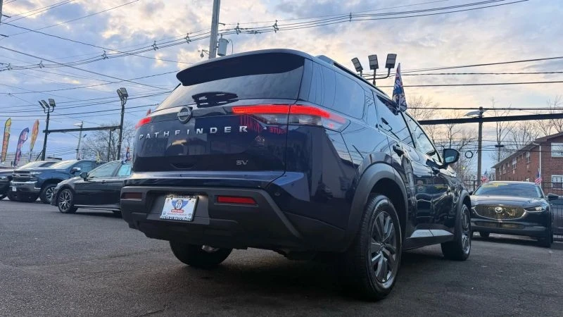 2024 Nissan Pathfinder 5th Gen - Image 9 of 12
