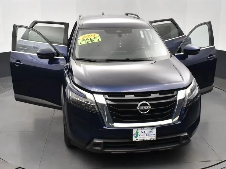 2024 Nissan Pathfinder 5th Gen - Image 10 of 12