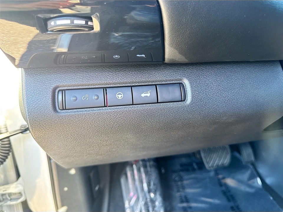 2024 Nissan Pathfinder 5th Gen - Image 10 of 21