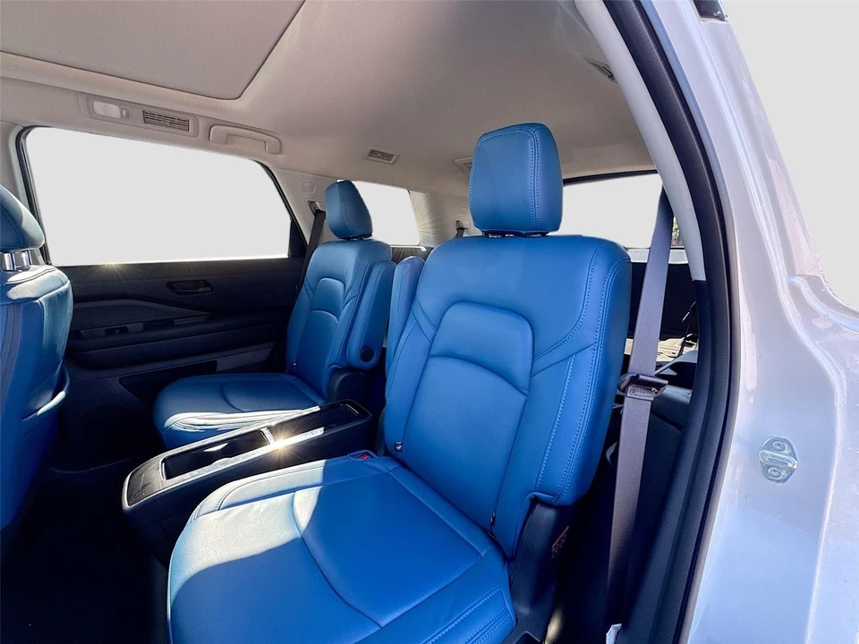 2024 Nissan Pathfinder 5th Gen - Image 12 of 15