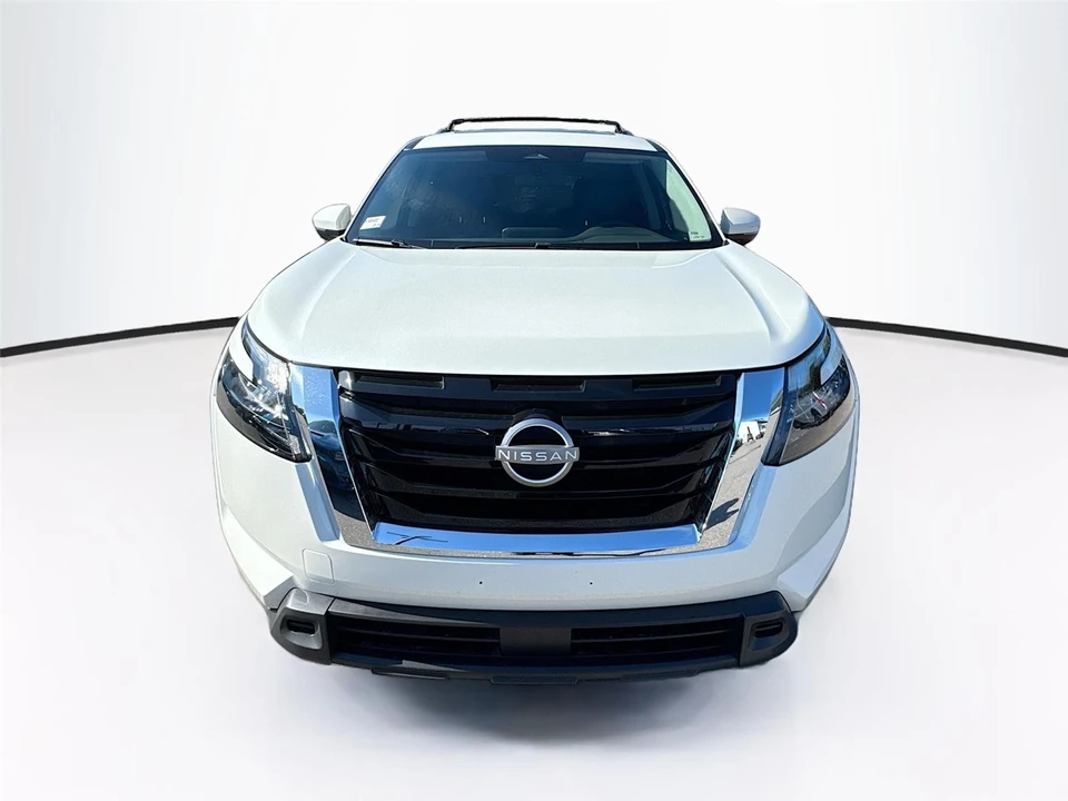 2024 Nissan Pathfinder 5th Gen - Image 2 of 15