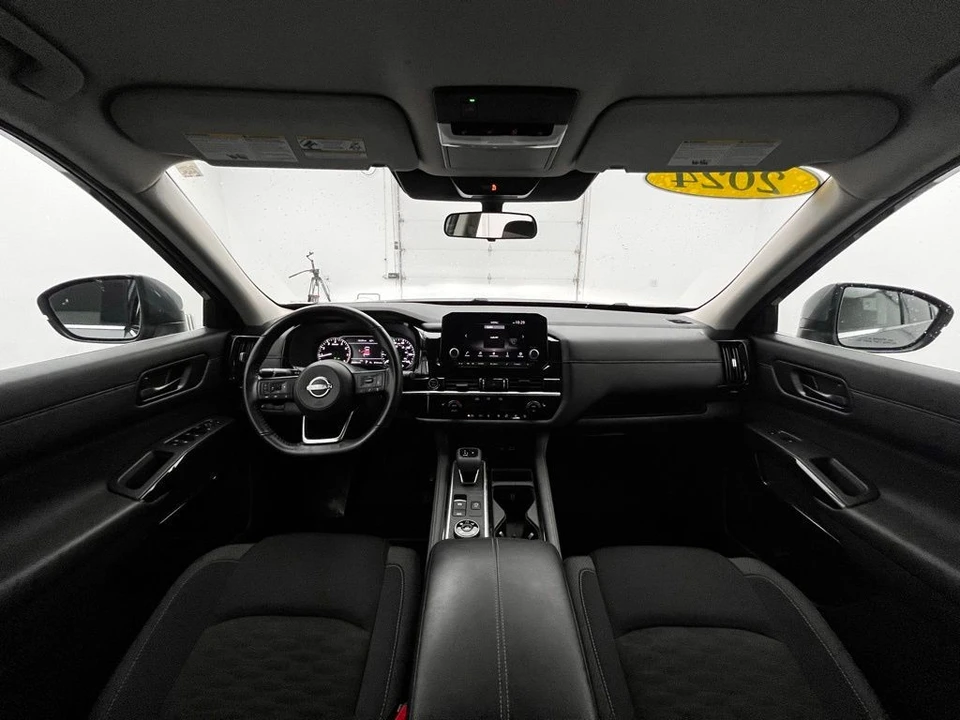 2024 Nissan Pathfinder 5th Gen - Image 2 of 12