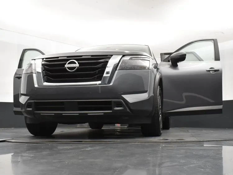 2024 Nissan Pathfinder 5th Gen - Image 11 of 12