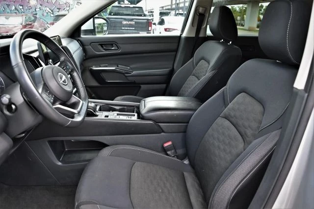 2024 Nissan Pathfinder 5th Gen - Image 12 of 21