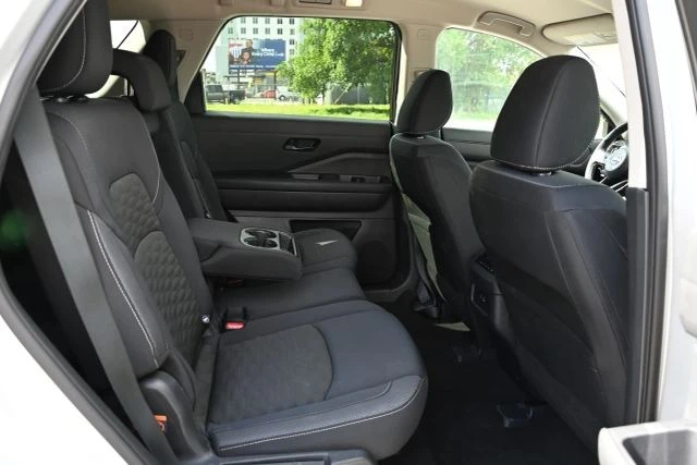 2024 Nissan Pathfinder 5th Gen - Image 16 of 21