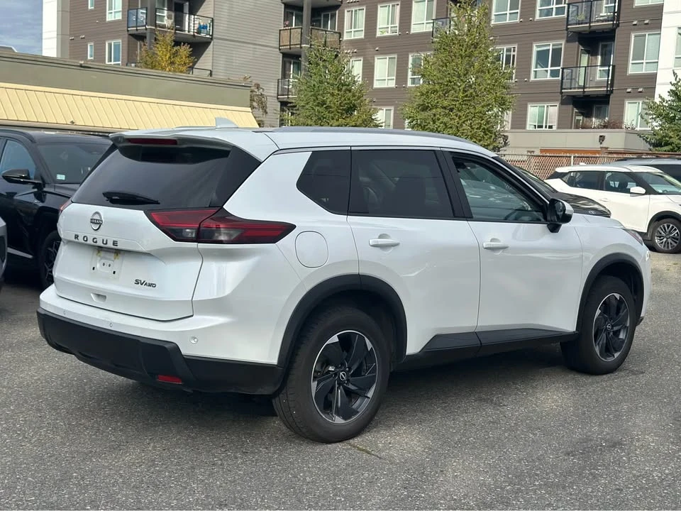 2024 Nissan Rogue - Image 6 of 17