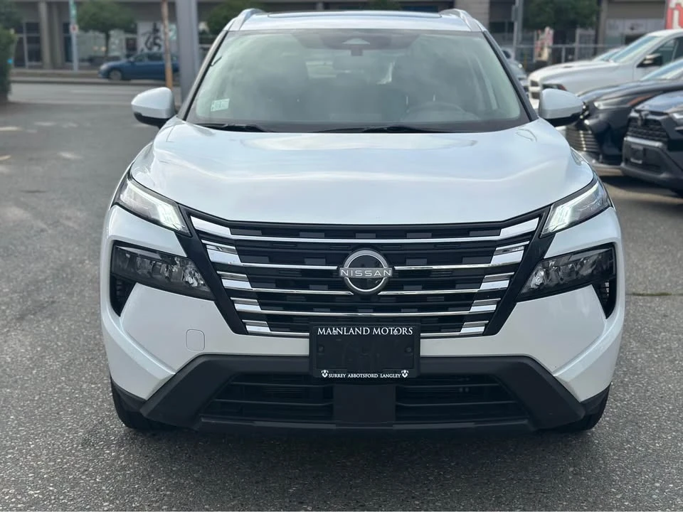 2024 Nissan Rogue - Image 2 of 17