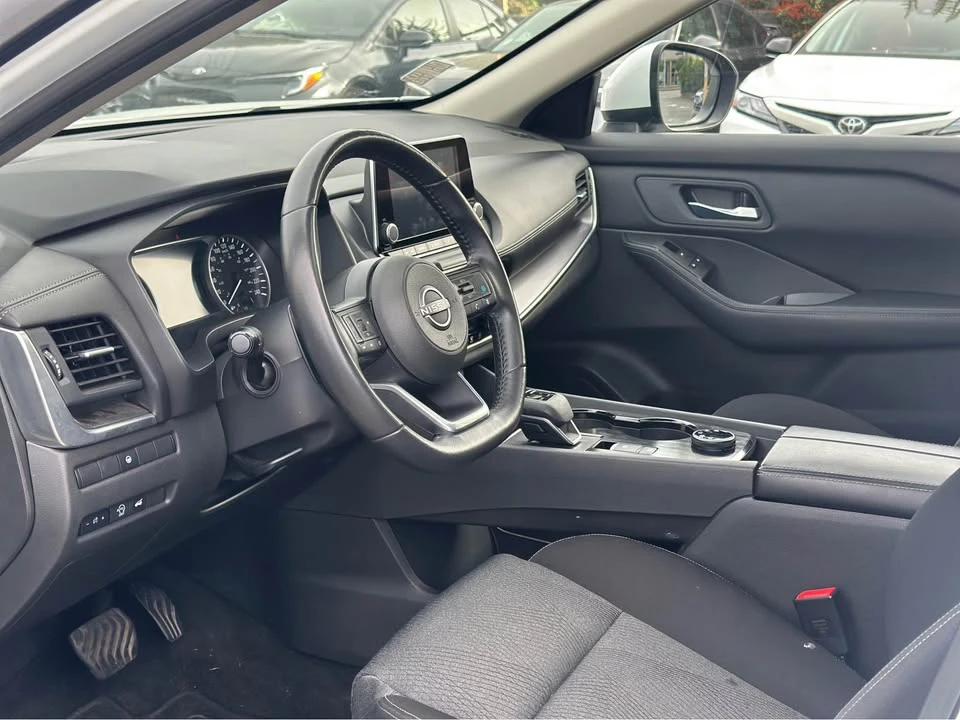 2024 Nissan Rogue - Image 14 of 17