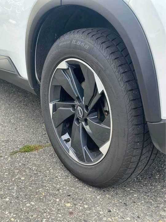2024 Nissan Rogue - Image 8 of 17