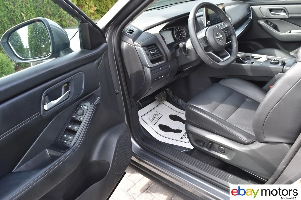 2024 Nissan Rogue - Image 11 of 21