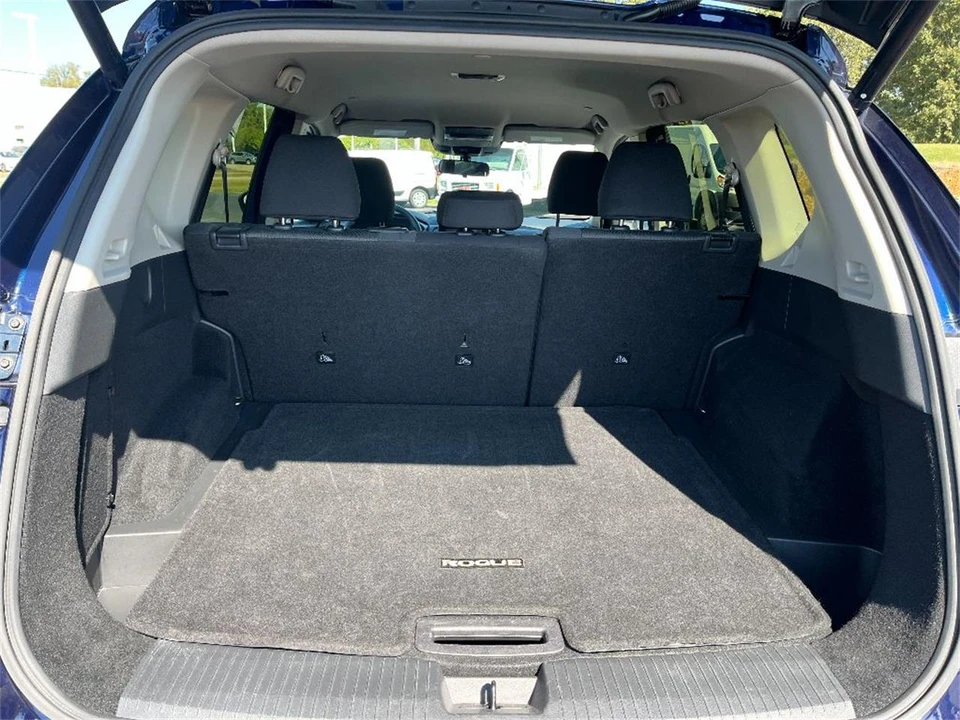 2024 Nissan Rogue - Image 13 of 31