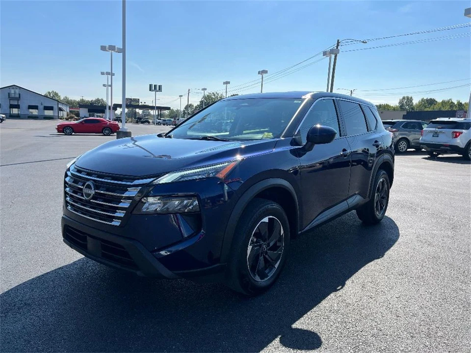 2024 Nissan Rogue - Image 3 of 31