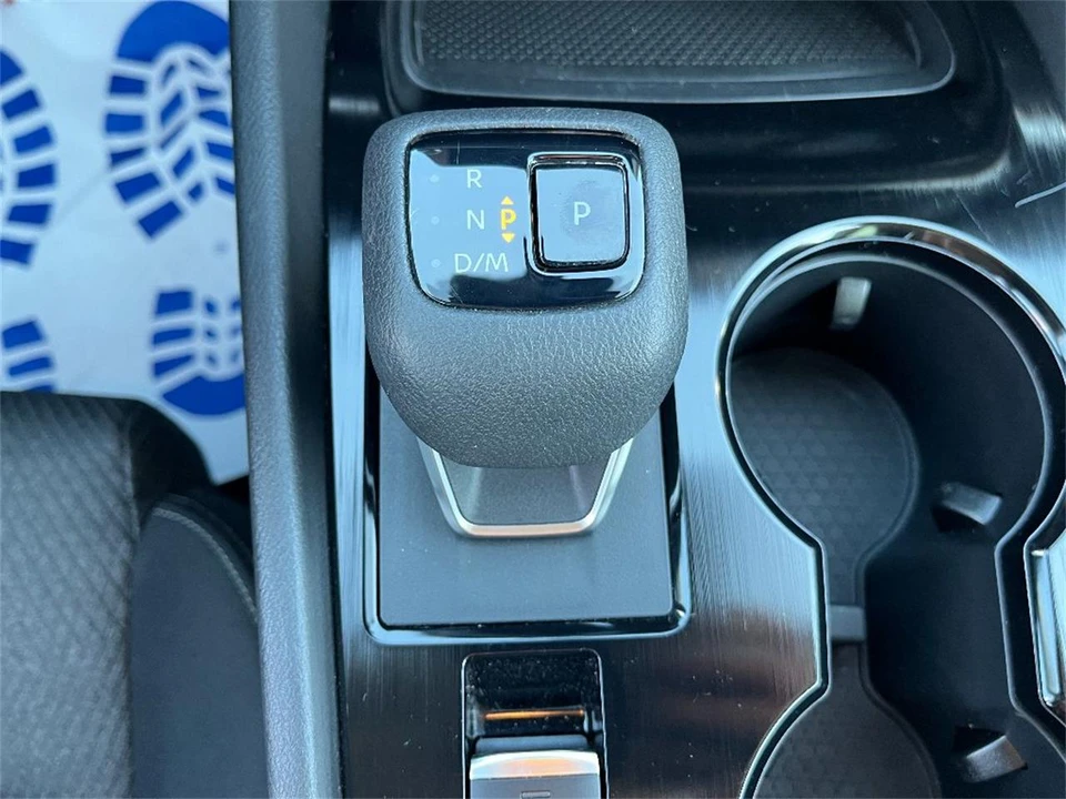 2024 Nissan Rogue - Image 23 of 31