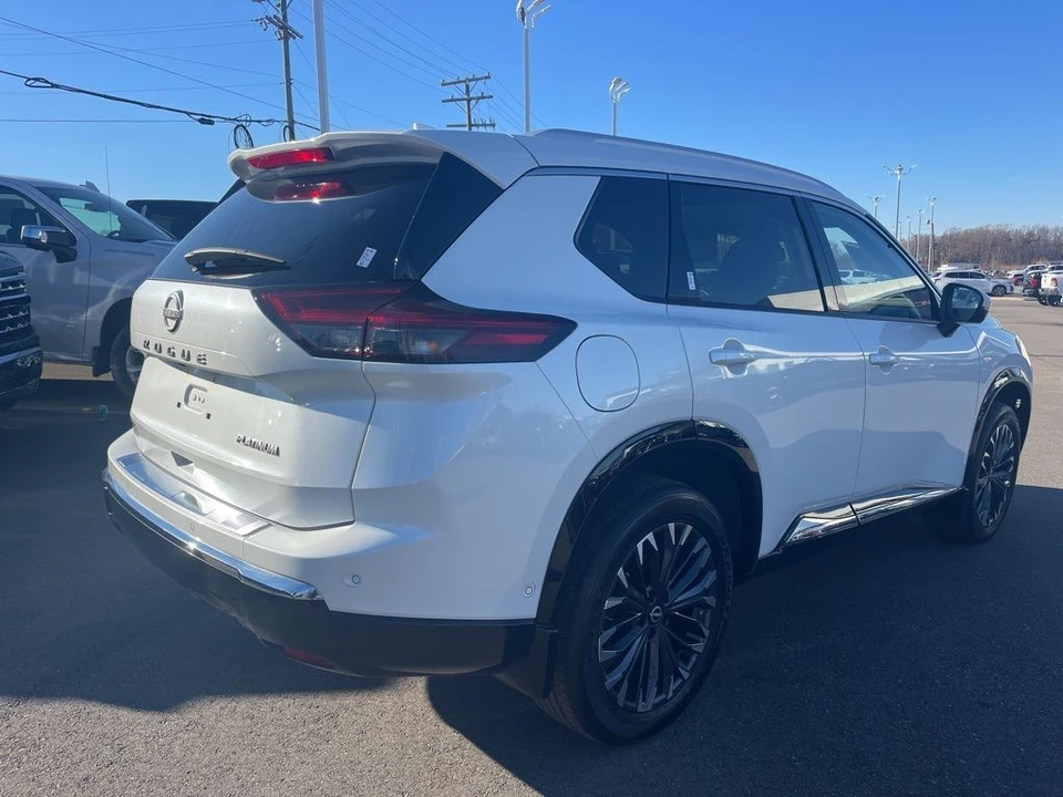2024 Nissan Rogue - Image 5 of 12