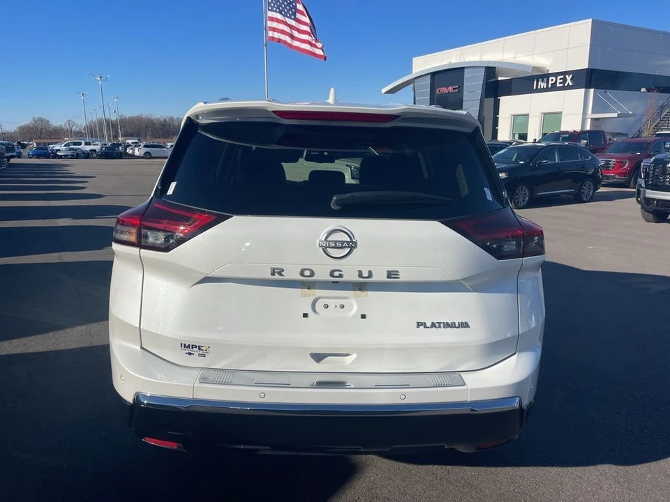 2024 Nissan Rogue - Image 4 of 12