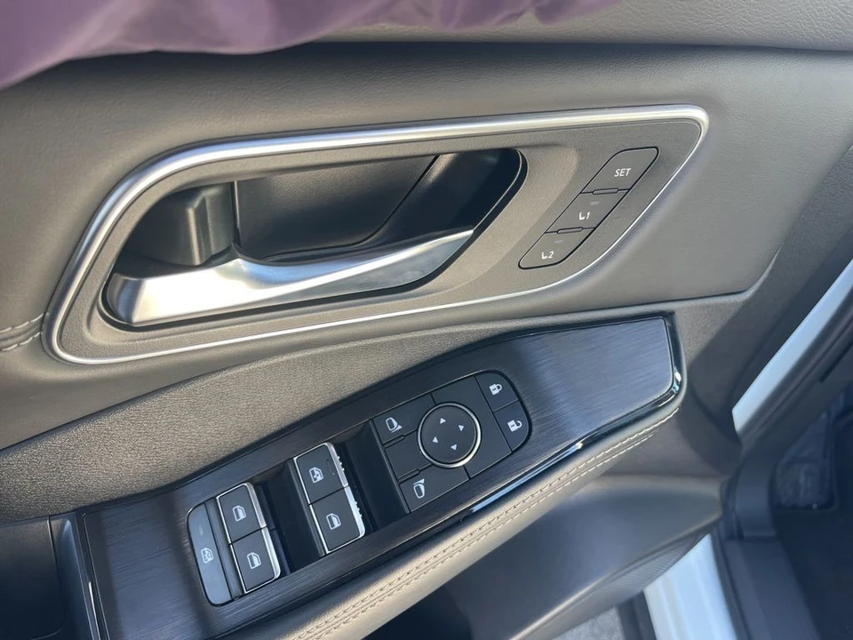 2024 Nissan Rogue - Image 11 of 12