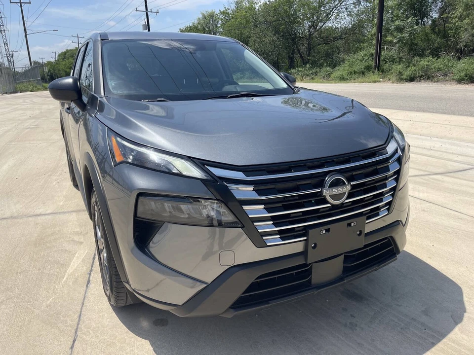 2024 Nissan Rogue - Image 3 of 21