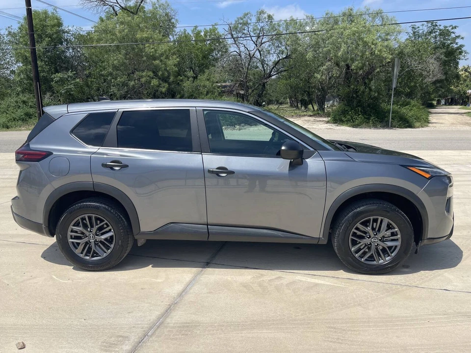 2024 Nissan Rogue - Image 5 of 21