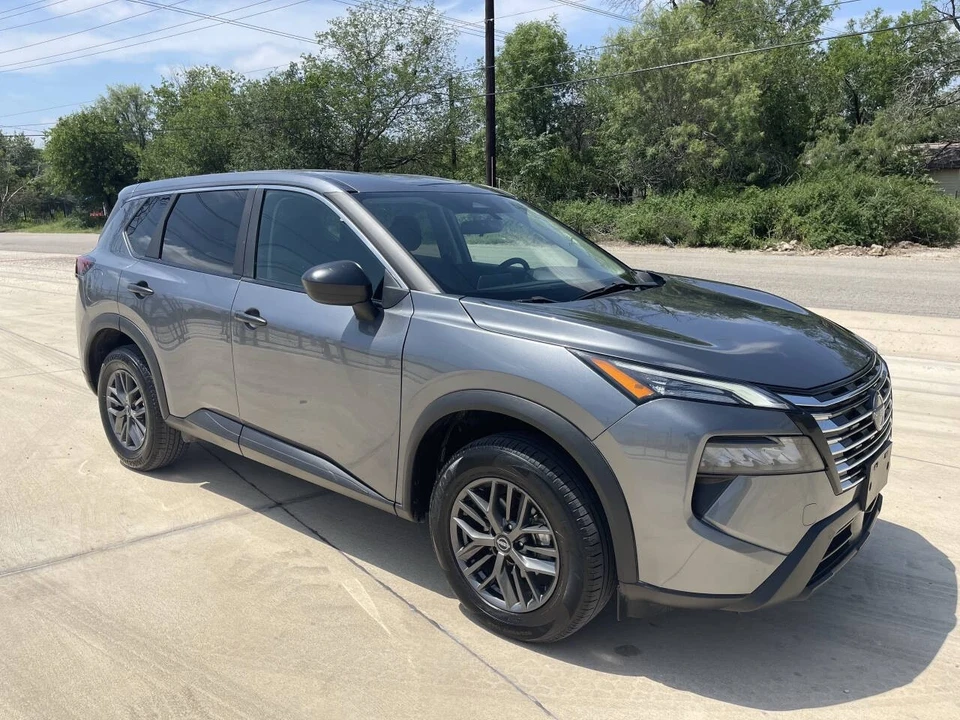2024 Nissan Rogue - Image 4 of 21