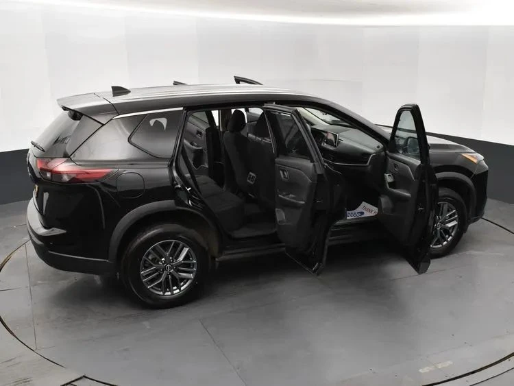 2024 Nissan Rogue - Image 6 of 12