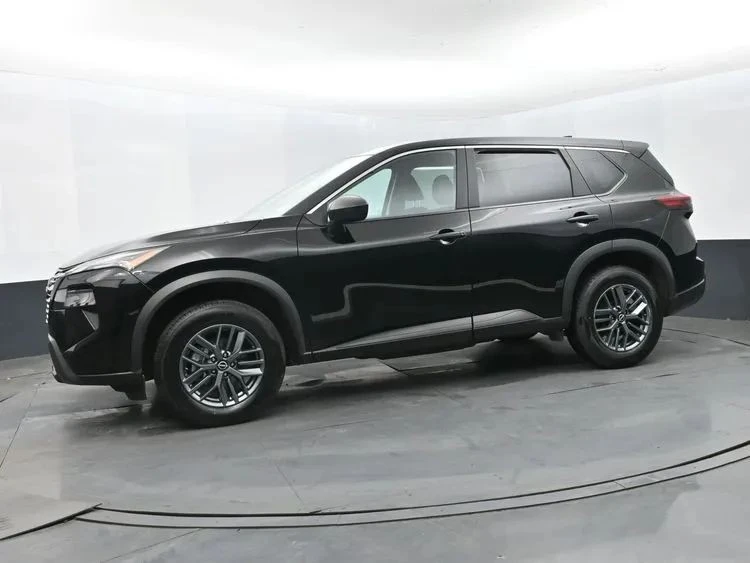 2024 Nissan Rogue - Image 5 of 12