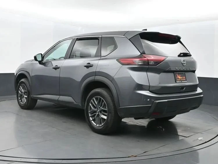 2024 Nissan Rogue - Image 9 of 12