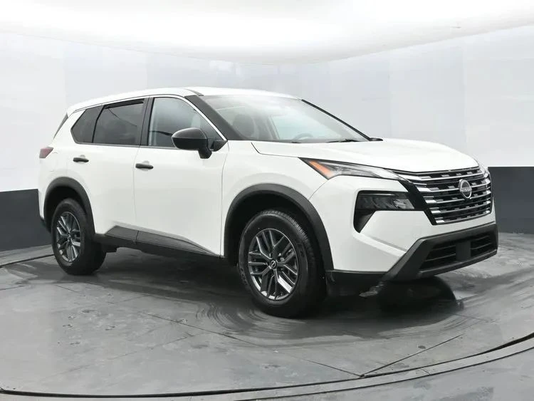 2024 Nissan Rogue - Image 2 of 12