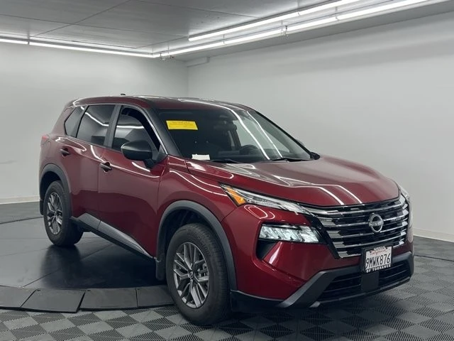 2024 Nissan Rogue - Image 2 of 9