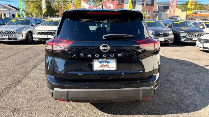 2024 Nissan Rogue - Image 6 of 12